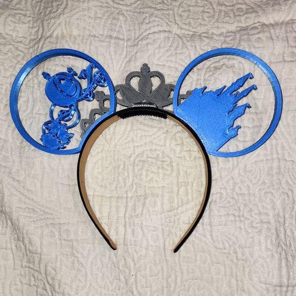 3D Cinderella Ears - Picture 2 of 3